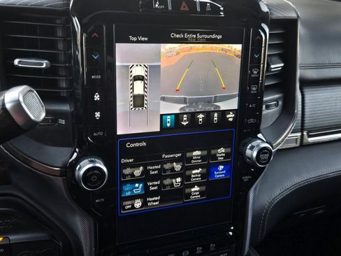 Used 2020 RAM 2500 Limited AWD/4WD image 17
