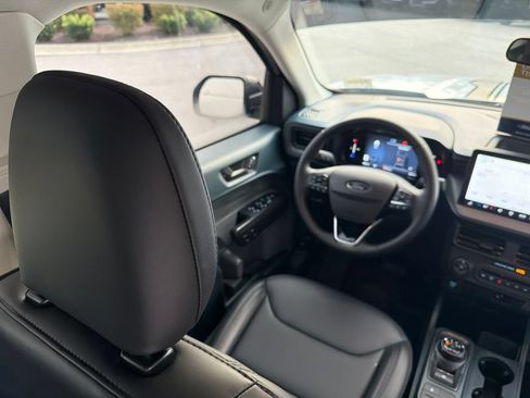 Certified 2026 Ford Maverick Lariat w/ Black Appearance Package AWD/4WD image 14