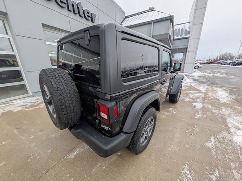 Used 2018 Jeep Wrangler Sport S image 6