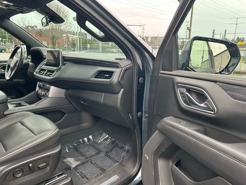 Used 2021 GMC Yukon SLT w/ SLT Premium Package image 17