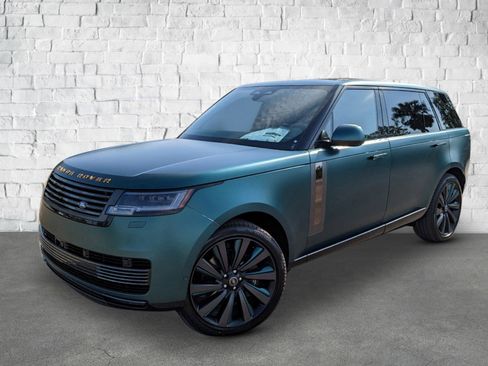 New 2025 Land Rover Range Rover SV image 3