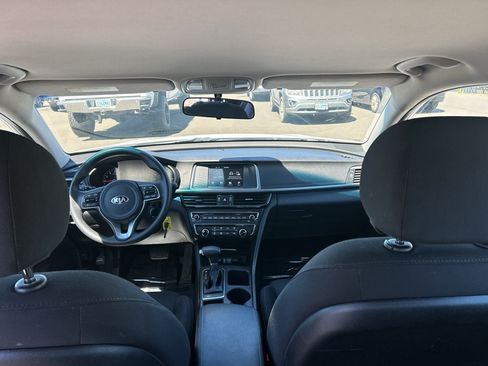 Used 2018 Kia Optima LX FWD image 12