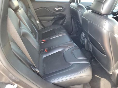 Used 2021 Jeep Cherokee Latitude Plus image 16