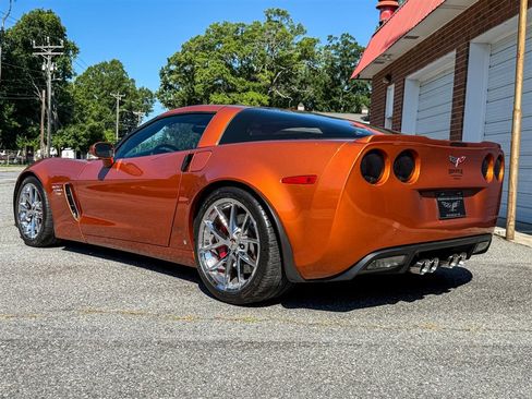 Used 2009 Chevrolet Corvette Z06 w/ Preferred Equipment Group RWD image 21