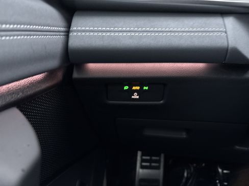 New 2026 Volkswagen Tiguan SE R-Line image 23