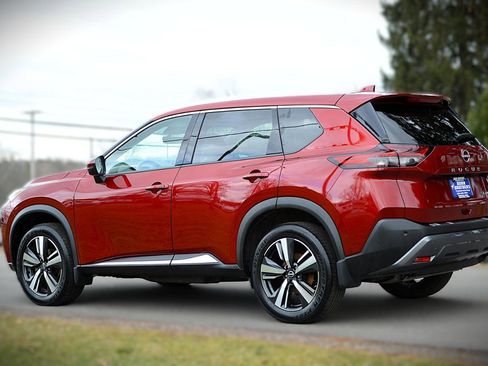 Used 2023 Nissan Rogue SL image 7