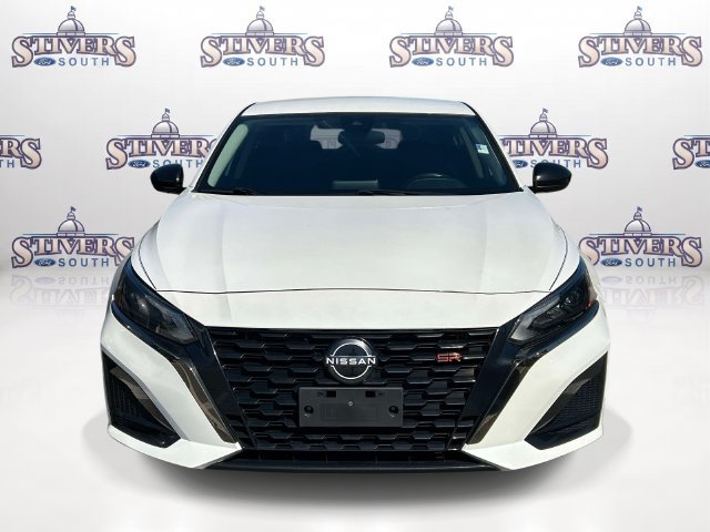 Used 2024 Nissan Altima 2.5 SR FWD image 2