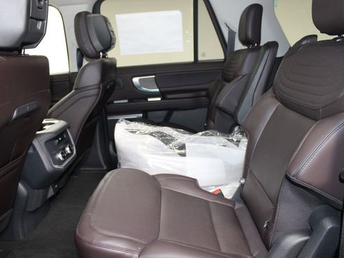 New 2026 Ford Expedition Max Platinum w/ Platinum Ultimate Package image 25