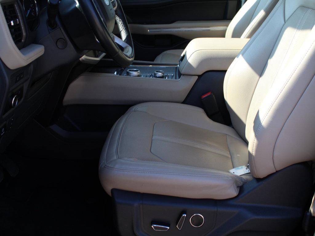 Used 2024 Ford Expedition Limited AWD/4WD image 8
