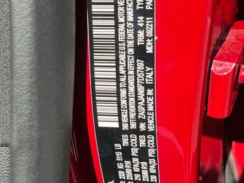 Used 2023 Alfa Romeo Stelvio Sprint RWD image 35