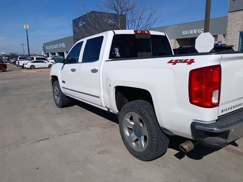 Used 2018 Chevrolet Silverado 1500 LTZ w/ Texas Edition image 7