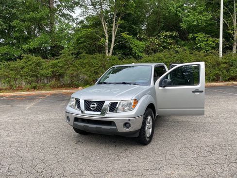Used 2011 Nissan Frontier SV w/ SV Premium Utility Pkg RWD image 44
