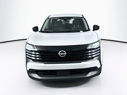 Used 2025 Nissan Kicks S FWD image 2
