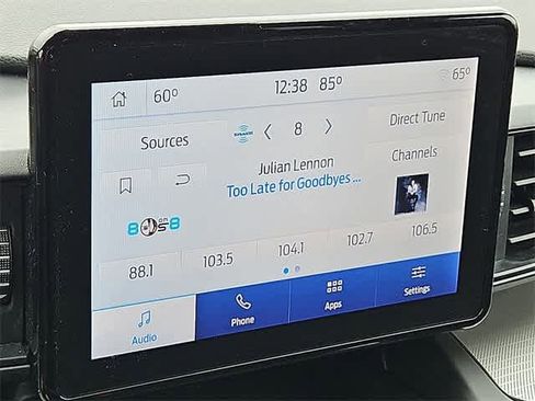 Used 2020 Ford Explorer XLT image 19