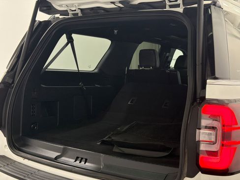Used 2022 Ford Expedition Max Limited AWD/4WD image 9