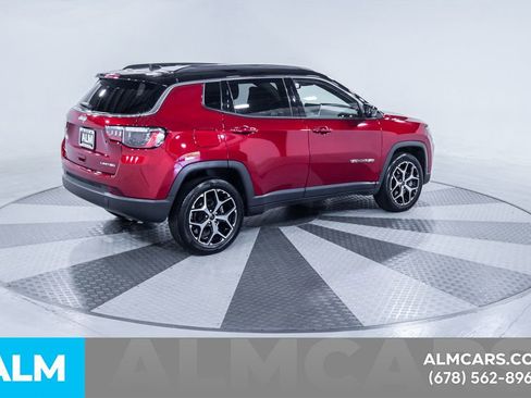 Used 2025 Jeep Compass Limited AWD/4WD image 10