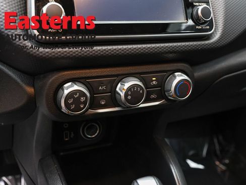 Used 2024 Nissan Kicks S FWD image 19