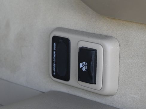 Used 2005 Lexus RX 330 AWD image 33