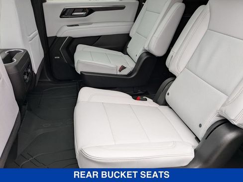 New 2026 Chevrolet Suburban Premier w/ Sun And Tow Package AWD/4WD image 30