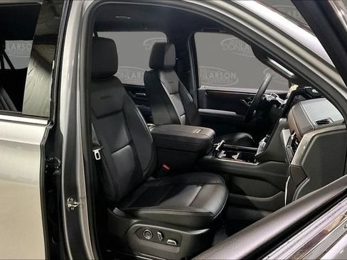 New 2026 GMC Yukon XL Denali AWD/4WD image 11