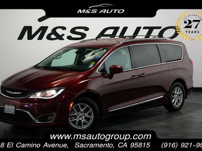 Used 2020 Chrysler Pacifica Touring-L