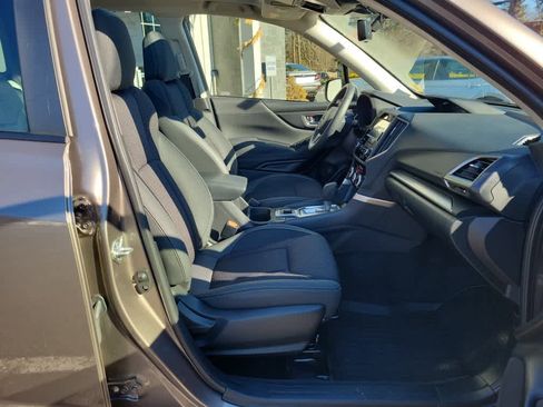 Used 2023 Subaru Forester Premium image 26
