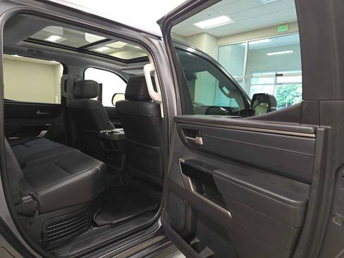 Used 2024 Toyota Tundra Limited AWD/4WD image 27