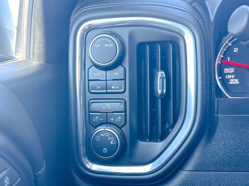 Used 2020 Chevrolet Silverado 1500 LT w/ All-Star Edition image 38