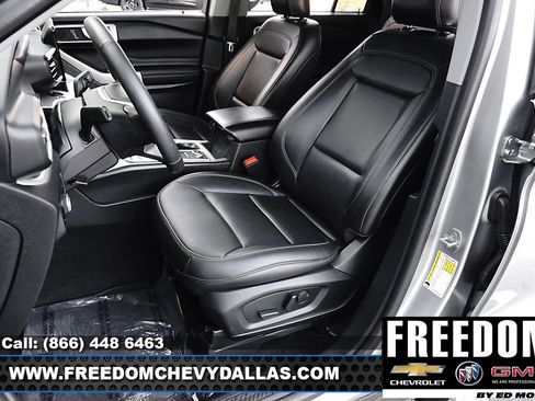 Used 2024 Ford Explorer XLT w/ Equipment Group 202A image 9
