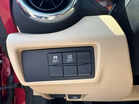 Used 2019 MAZDA MX-5 Miata RF Grand Touring RWD image 42