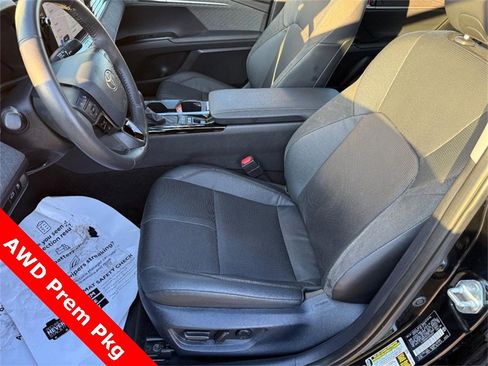 Used 2025 Toyota Camry XLE image 16