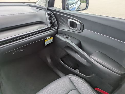 Used 2026 Kia Sorento S AWD/4WD image 17