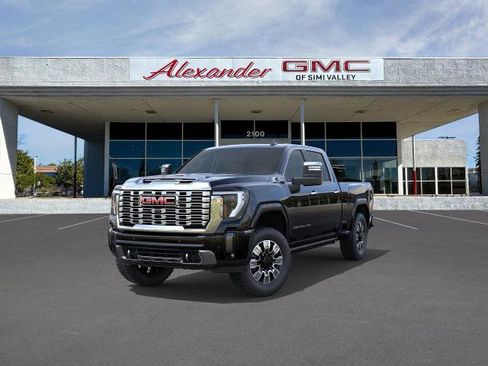New 2025 GMC Sierra 2500 Denali w/ Denali Reserve Package image 8