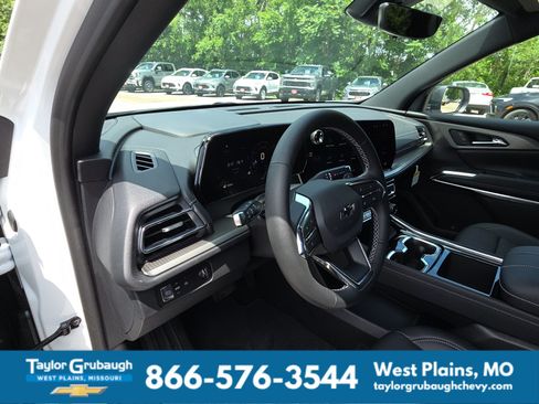 New 2026 Chevrolet Traverse LT w/ Midnight/Sport Edition FWD image 14