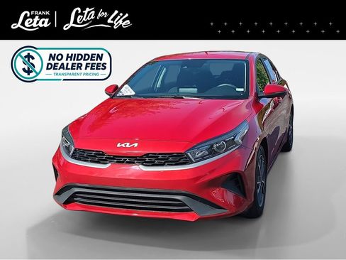 Used 2023 Kia Forte LXS w/ LXS Technology Package FWD image 1