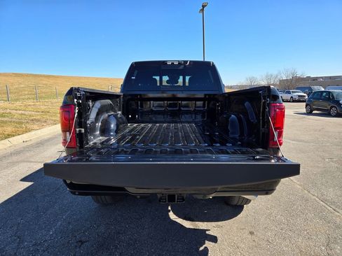 New 2026 RAM 2500 Big Horn AWD/4WD image 28