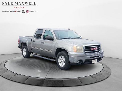 Used 2013 GMC Sierra 1500 SLE w/ Power Tech Package image 2