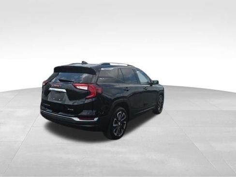 Used 2022 GMC Terrain SLT AWD/4WD image 7