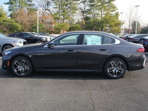 New 2026 BMW 530i xDrive w/ Executive Package AWD/4WD image 5