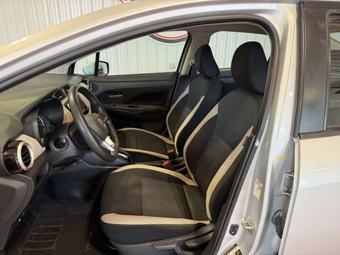 Used 2021 Nissan Versa SV image 13