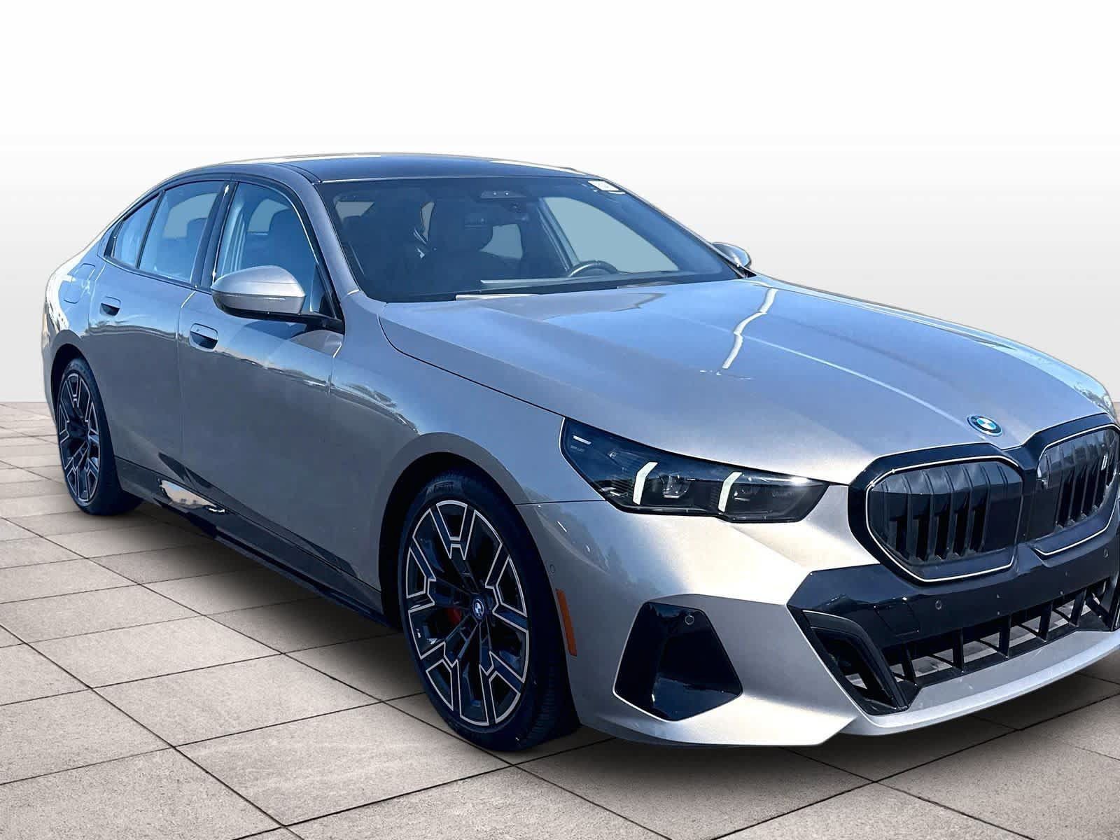 Used 2025 BMW i5 M60 w/ Executive Package AWD/4WD image 3