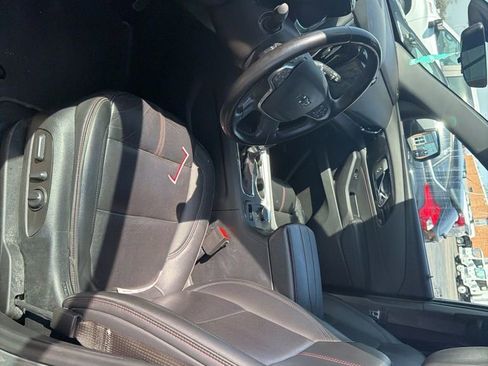 Used 2023 Chevrolet Traverse RS image 8