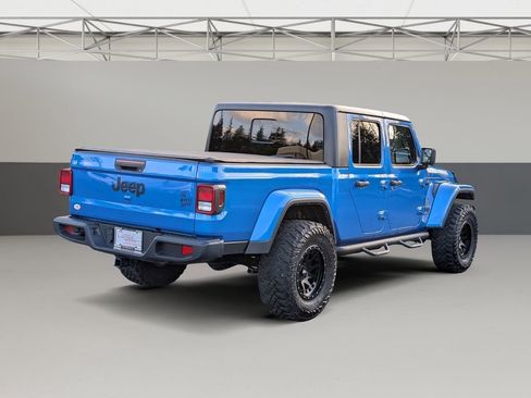 Used 2022 Jeep Gladiator Willys image 5
