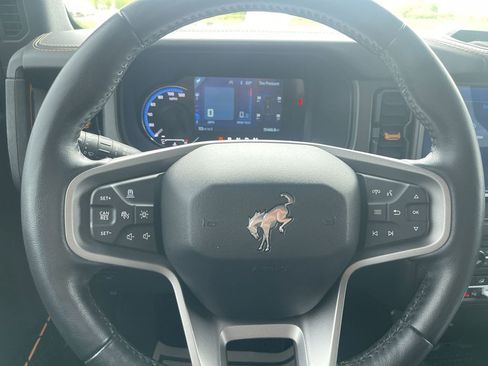 Used 2024 Ford Bronco Badlands AWD/4WD image 18