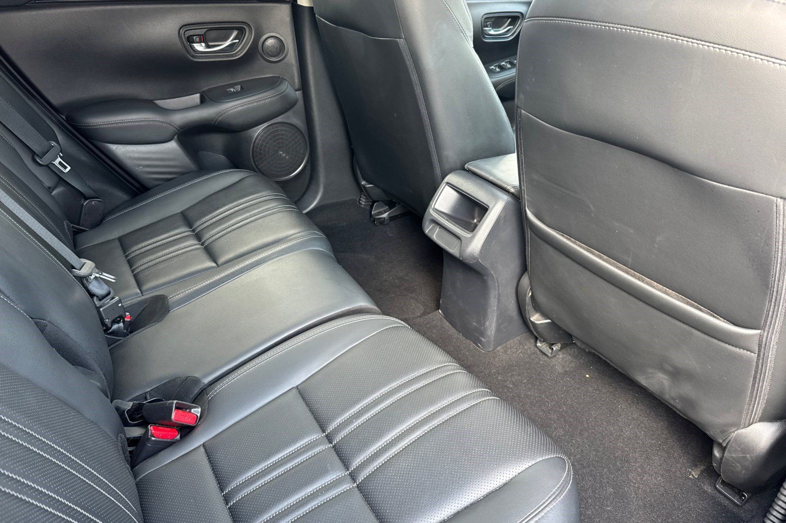 Certified 2024 Honda HR-V EX-L image 32