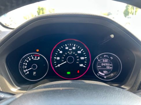 Used 2021 Honda HR-V Sport image 17