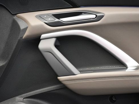 Certified 2025 Audi Q5 Premium w/ Convenience Package image 44