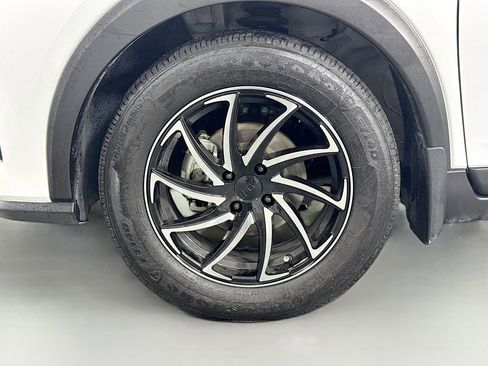 Used 2024 Nissan Kicks S FWD image 30