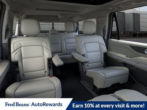 New 2026 Lincoln Navigator L Reserve AWD/4WD image 11