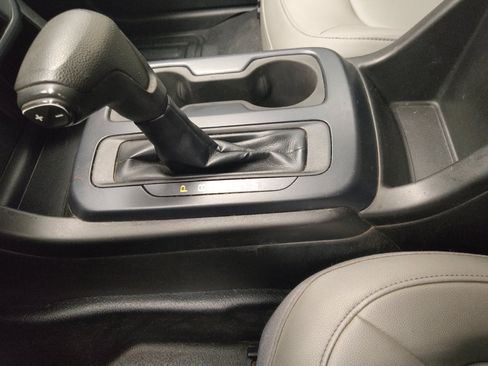 Used 2016 Chevrolet Colorado W/T AWD/4WD image 26